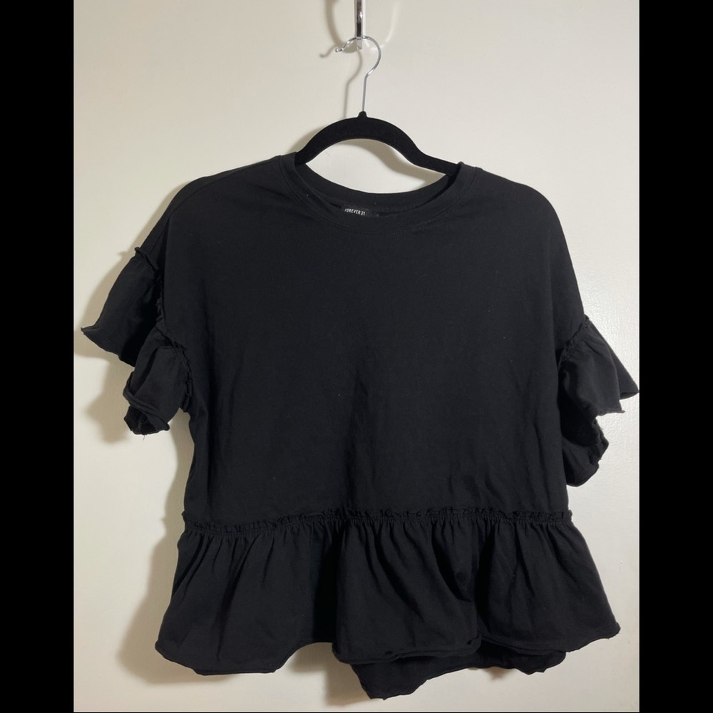 🖤Forever 21 Black flowy top NWOT🖤